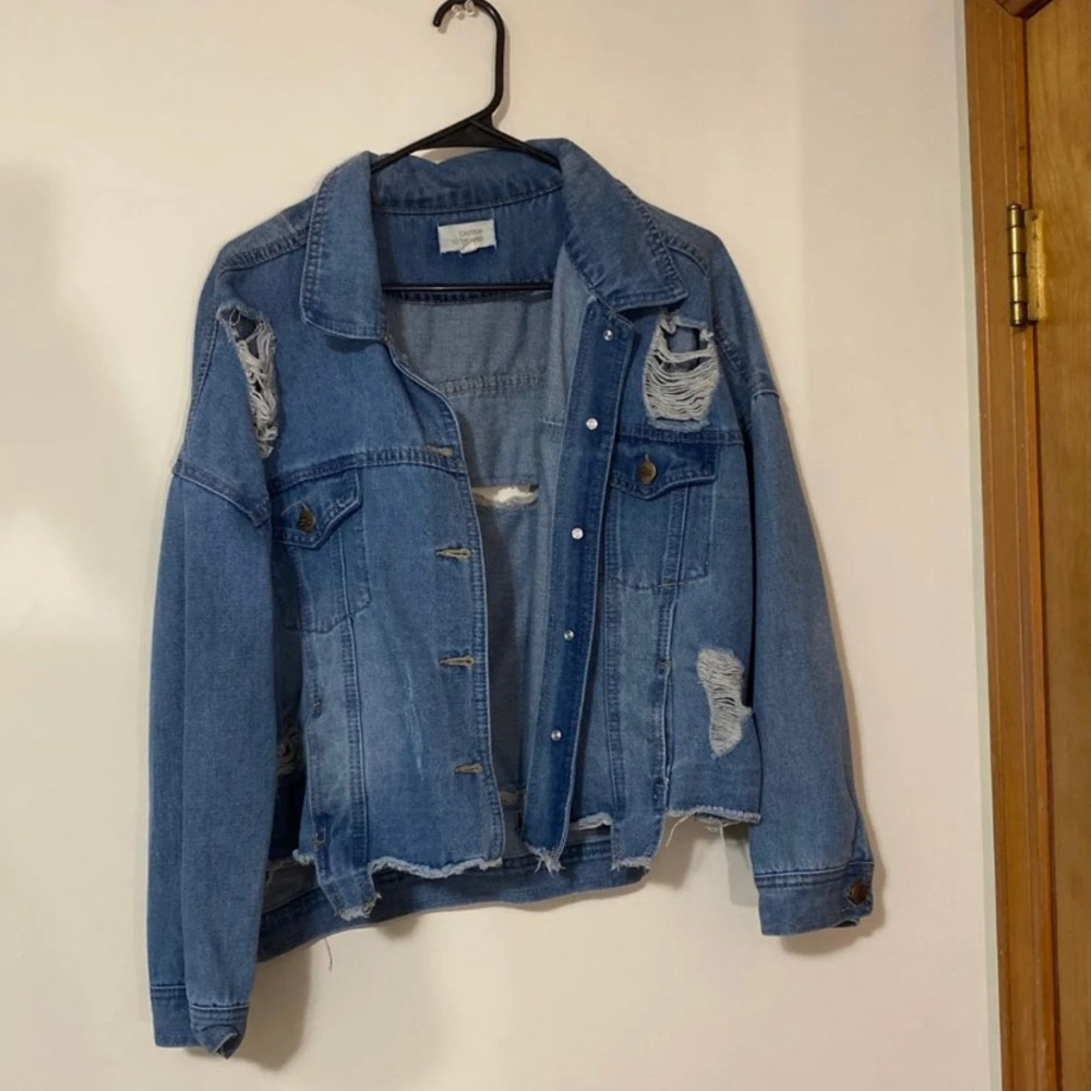 I am selling this jean jacket.